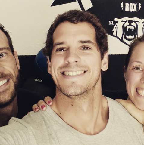 MOSORIO com dois membros da box